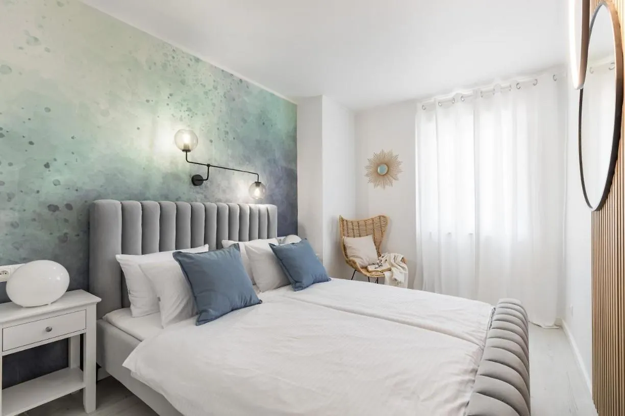 Apartment In Arbanija With Sea View, Terrace, Air Conditioning, Wifi 5139-2 Trogir