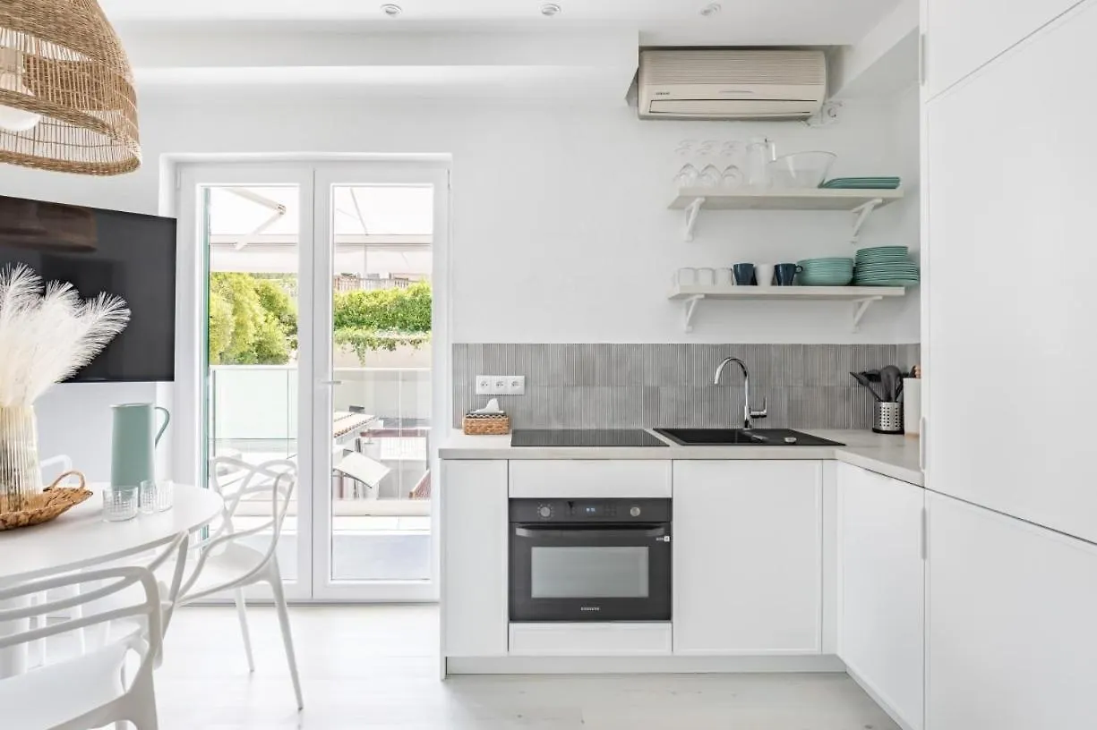Apartment In Arbanija With Sea View, Terrace, Air Conditioning, Wifi 5139-2 Trogir